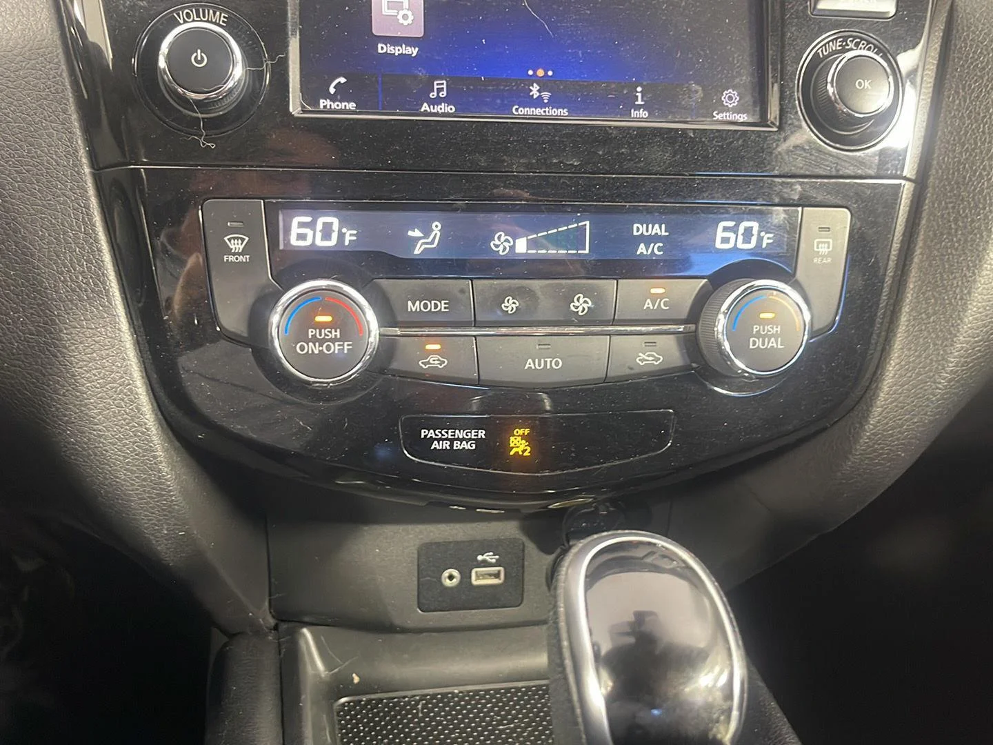Used 2022 Magnetic Black Pearl Nissan SV image 17