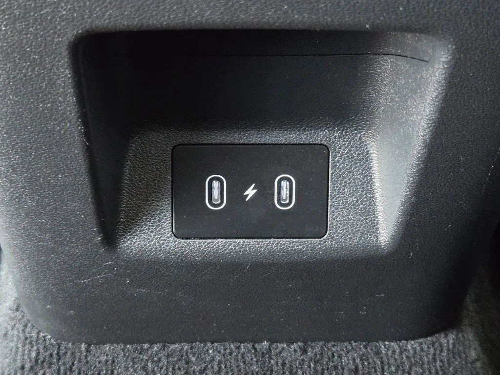 Used 2025 Gray Hyundai SEL image 17