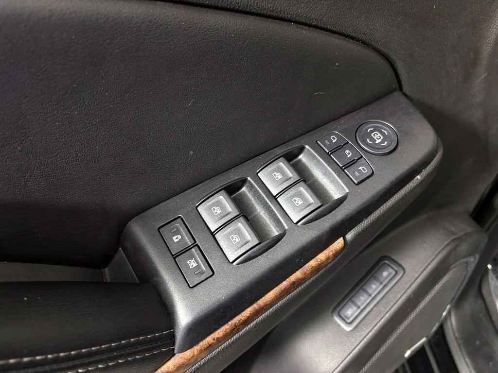 Used 2020 Black Chevrolet Premier image 17
