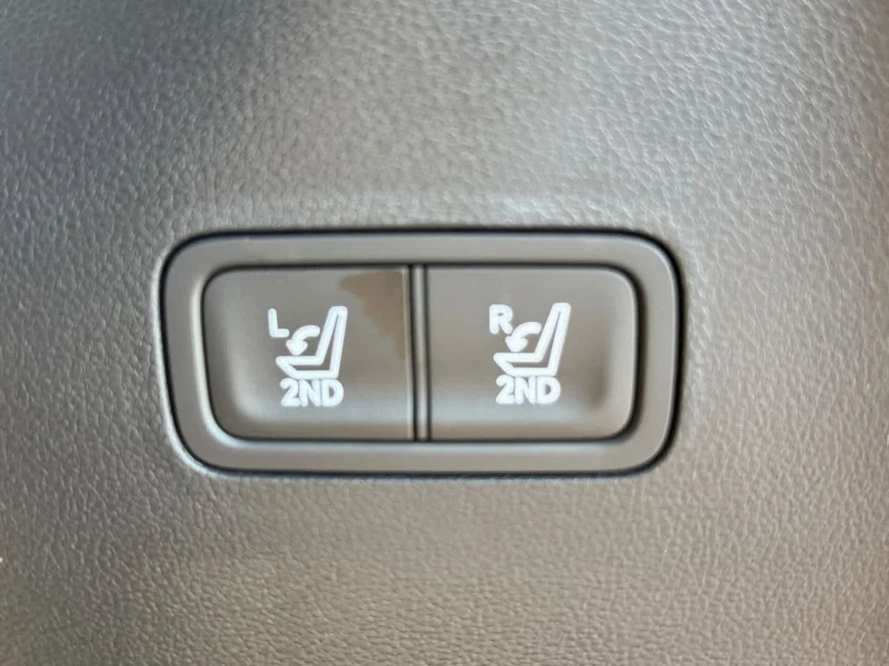 New 2026 Gray Hyundai SEL image 16