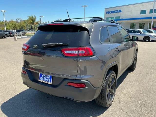 Used 2017 Granite Crystal Metallic Clearcoat Jeep Limited image 6