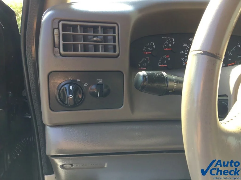 Used 2000 Black Ford Lariat image 19