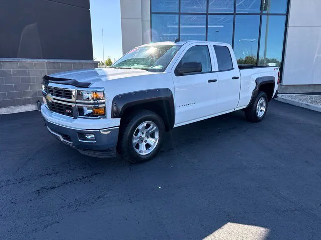 Used 2014 White Chevrolet LT image 2