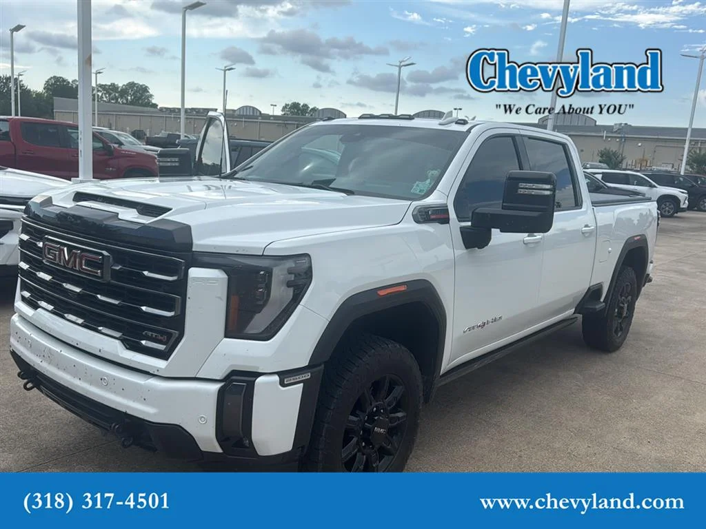 2024 GMC Sierra 4WD Crew Cab Standard Box AT4's photo