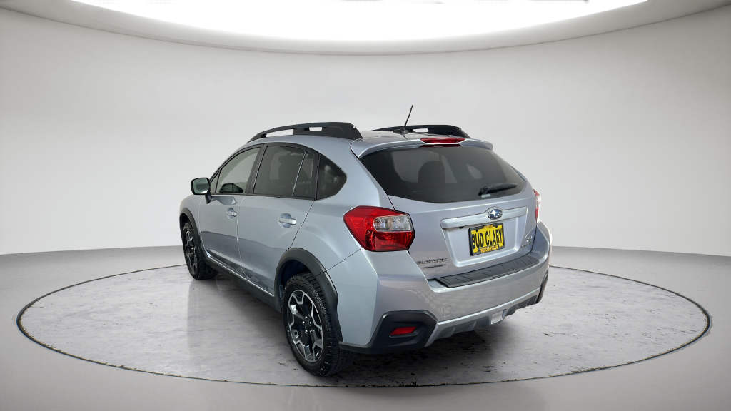 Used 2014 Ice Silver Metallic Subaru 2.0i Limited image 10