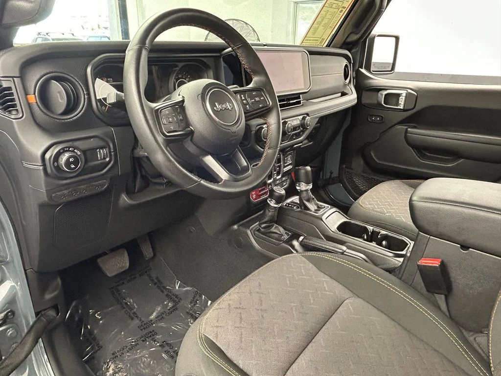 Used 2024 Anvil Clear Coat Jeep Mojave image 45