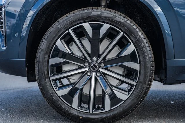 New 2026 Denim Blue Volvo T8 Plus image 17