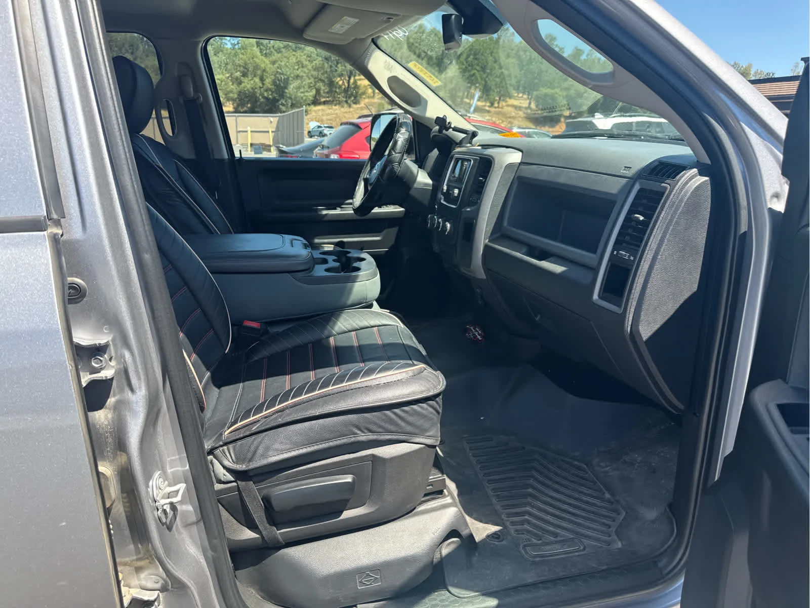 Used 2020 Billet Silver Metallic Clearcoat Ram Tradesman image 10