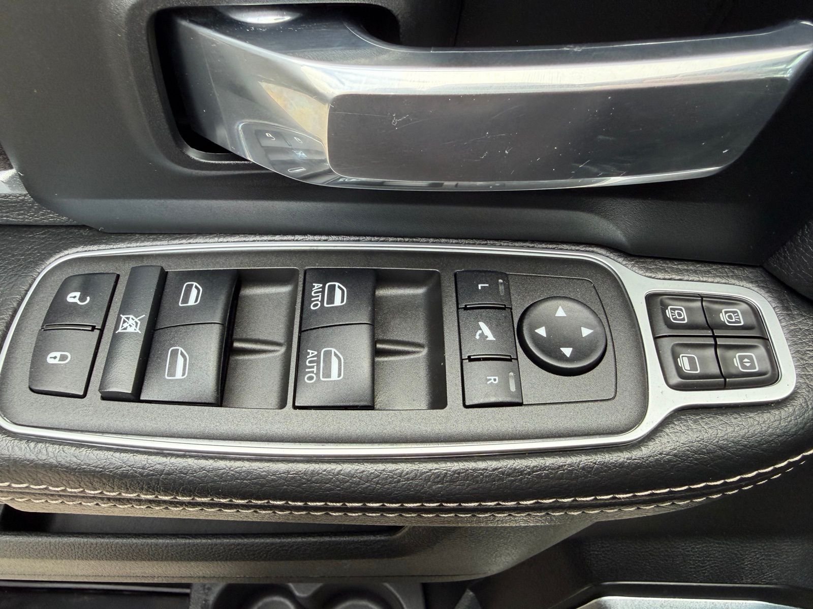 2023 RAM Ram 3500 Pickup Laramie - Photo 15
