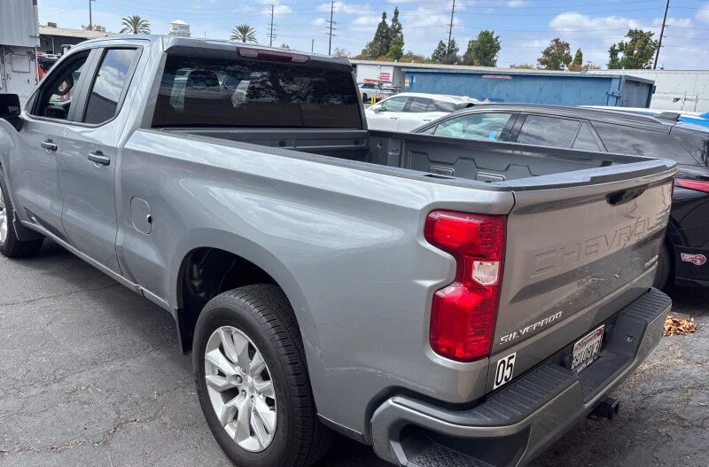 Used 2023 Gray Chevrolet Custom image 3