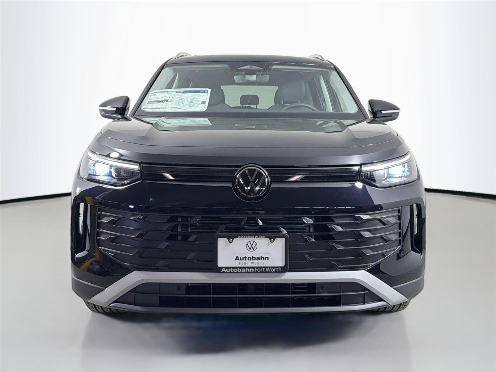 New 2026 Deep Black Pearl Volkswagen SE image 2