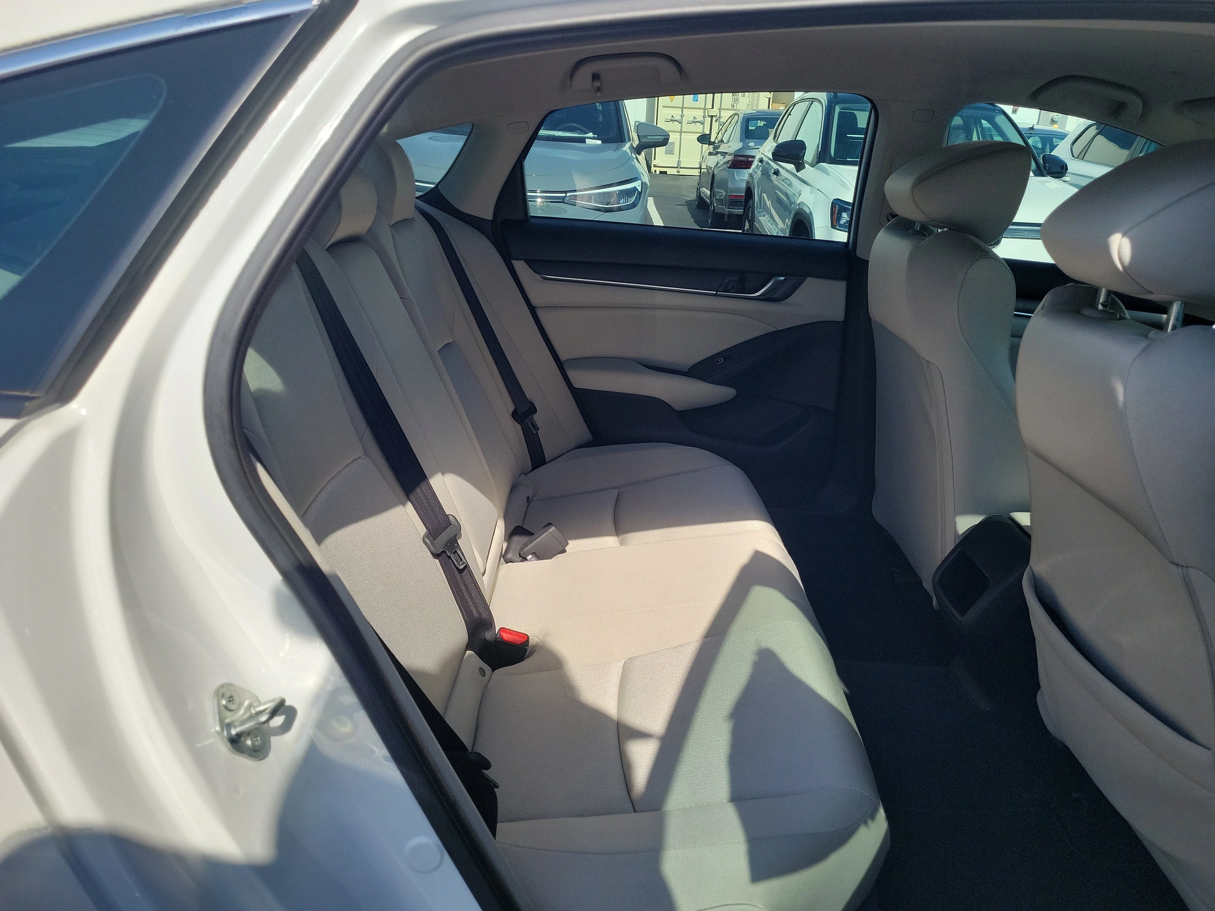 Certified Used 2022 Platinum White Pearl Honda LX image 43