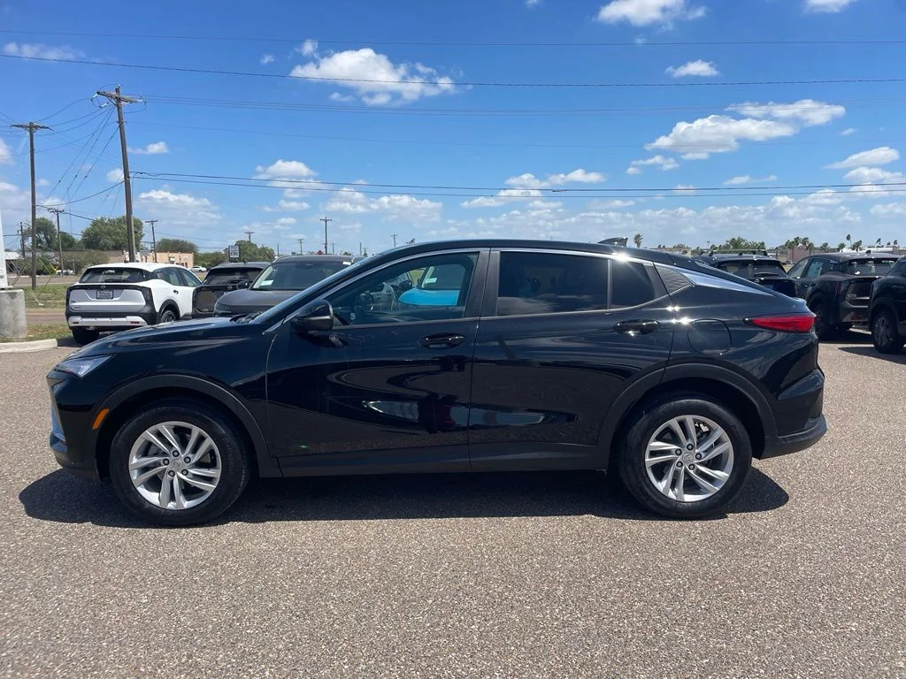 Used 2025 Black Buick Preferred image 4