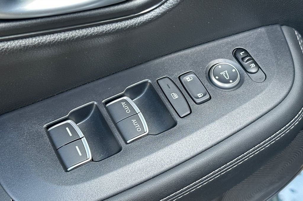 New 2027 Urban Gray Pearl Honda EX-L image 13