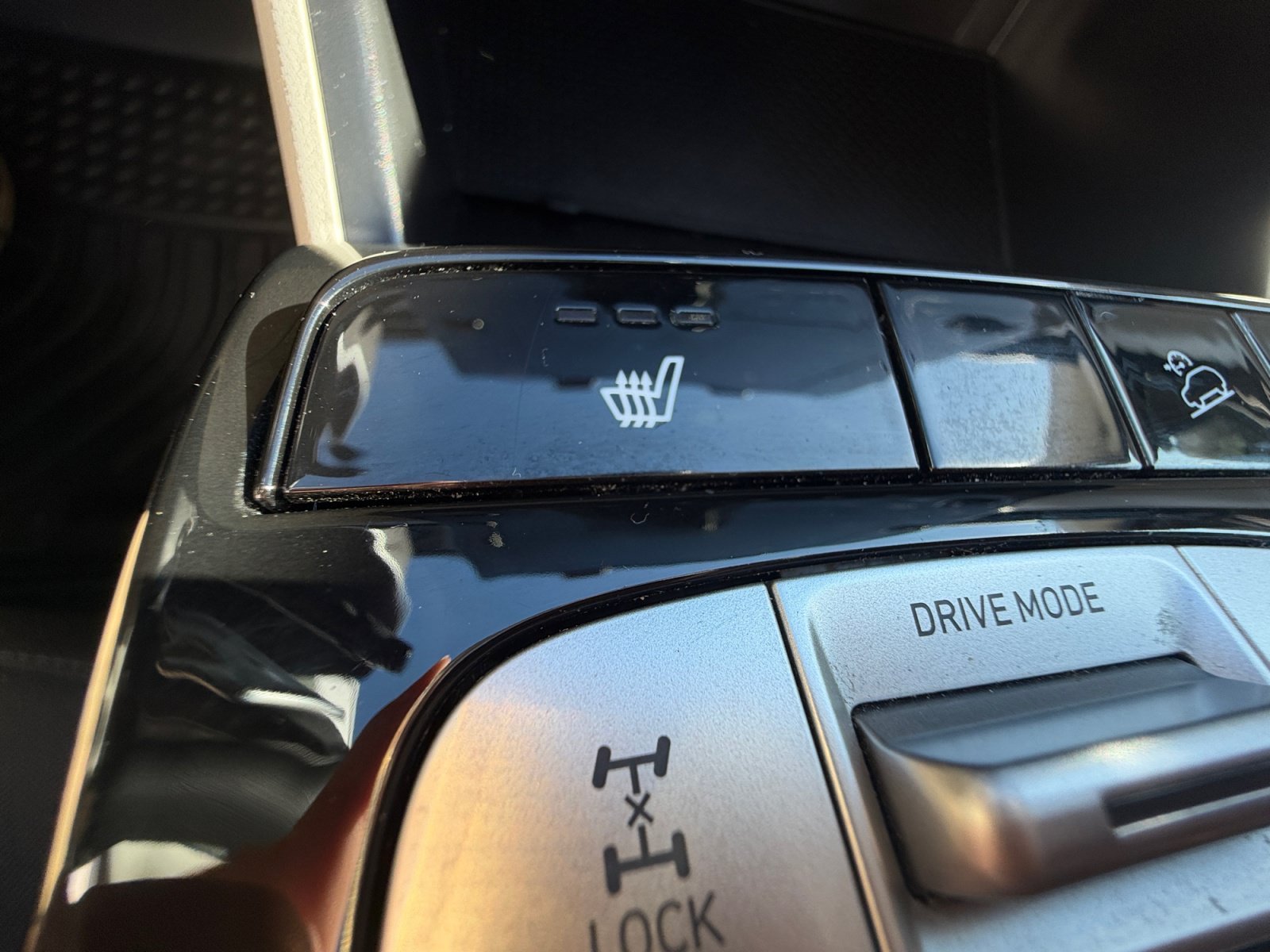 Used 2022 Quartz White Hyundai Blue image 24