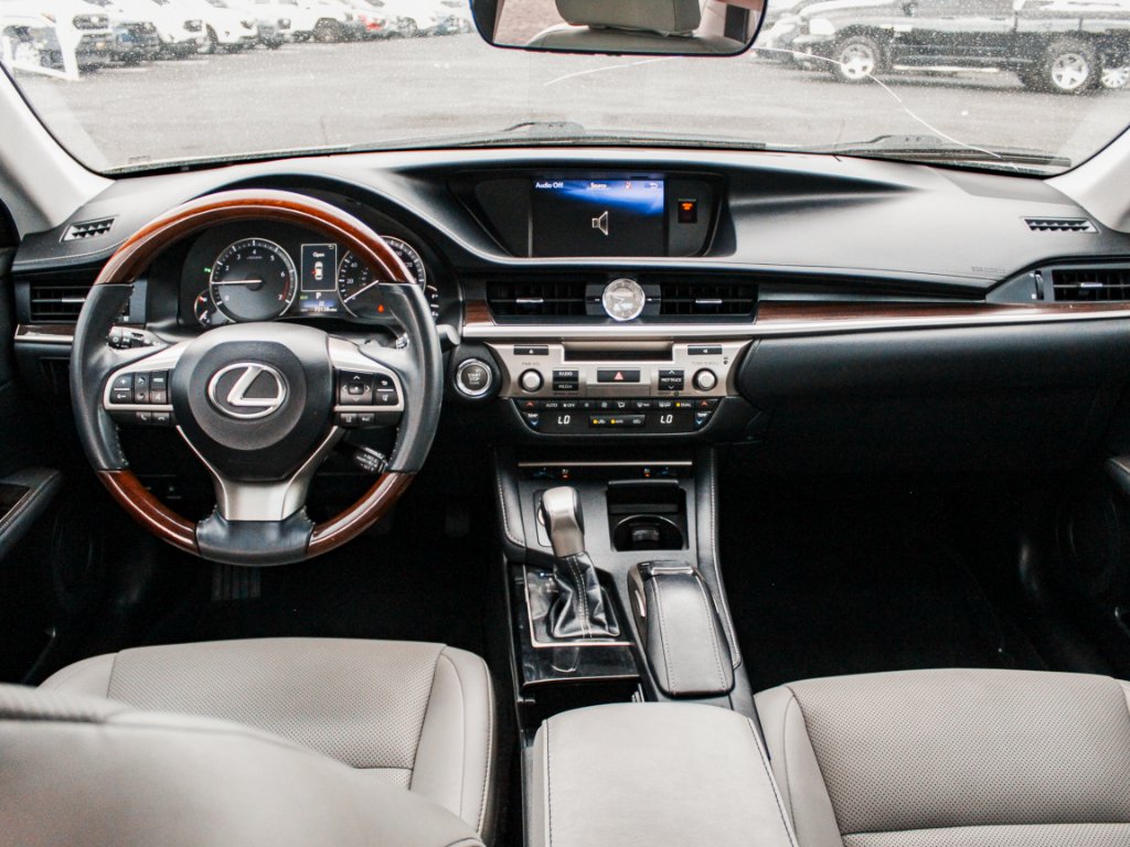 Used 2018 Nebula Gray Pearl Lexus Base image 28