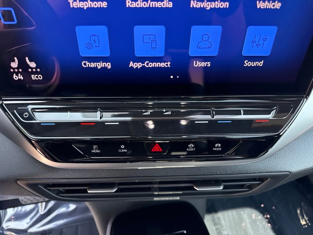 Certified Used 2022  Volkswagen Pro S image 19