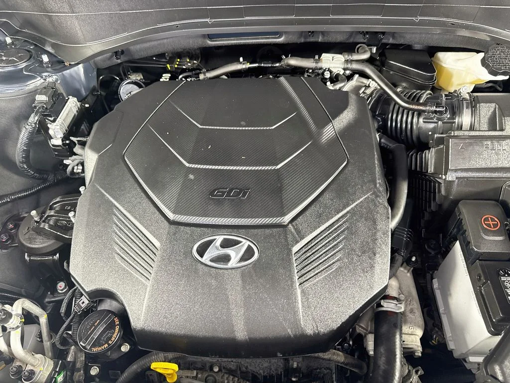 Used 2023 Moonlight Cloud Hyundai Calligraphy image 43