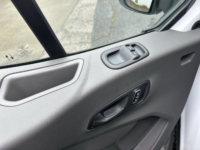 New 2026 Oxford White Ford Cargo Van image 17