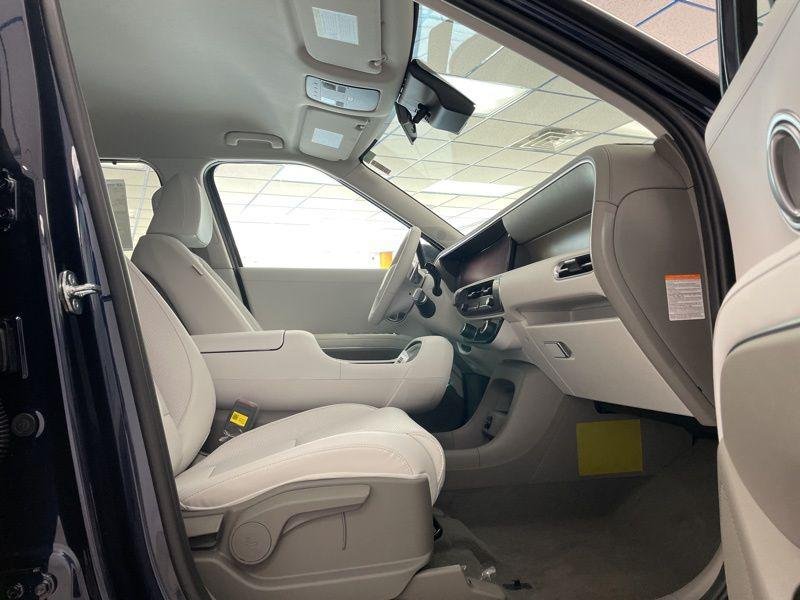 New 2026 Blue Hyundai SEL 8P image 13