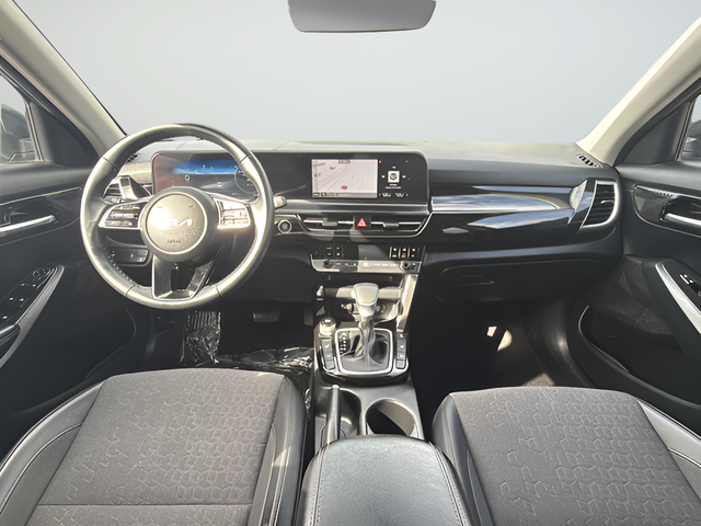 Used 2024 Gray Kia S image 18