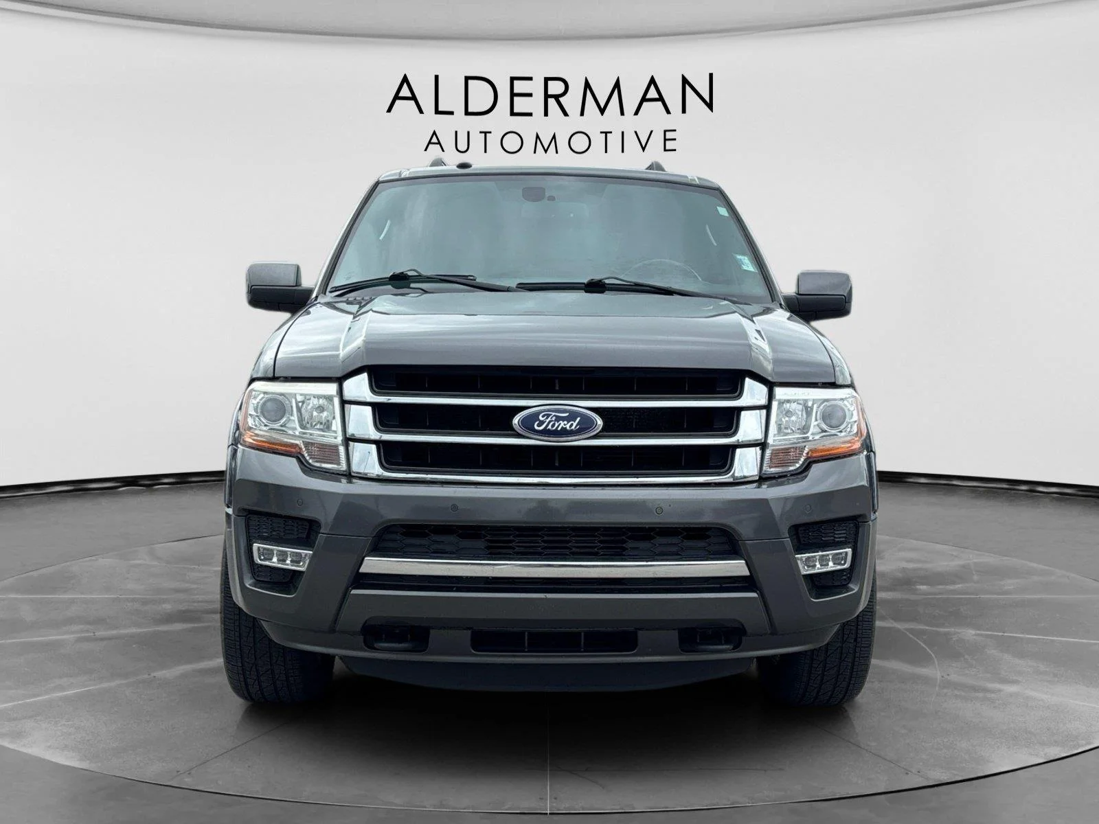 Used 2016 Magnetic Ford Limited image 8