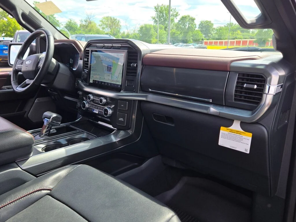 Used 2023 Gray Ford Lariat image 7