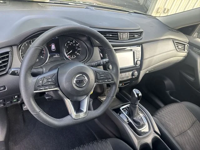 Used 2019 Black Nissan S image 15