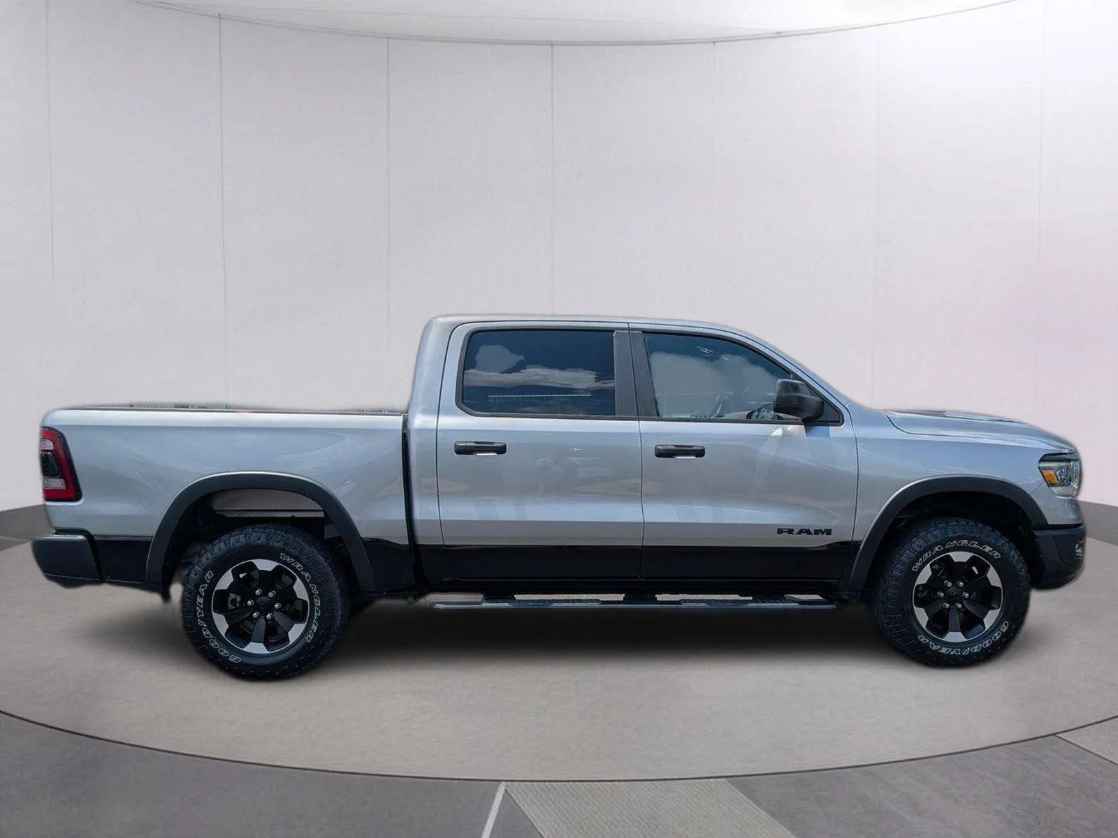 Used 2022 Billet Silver Metallic Clearcoat Ram Rebel image 6