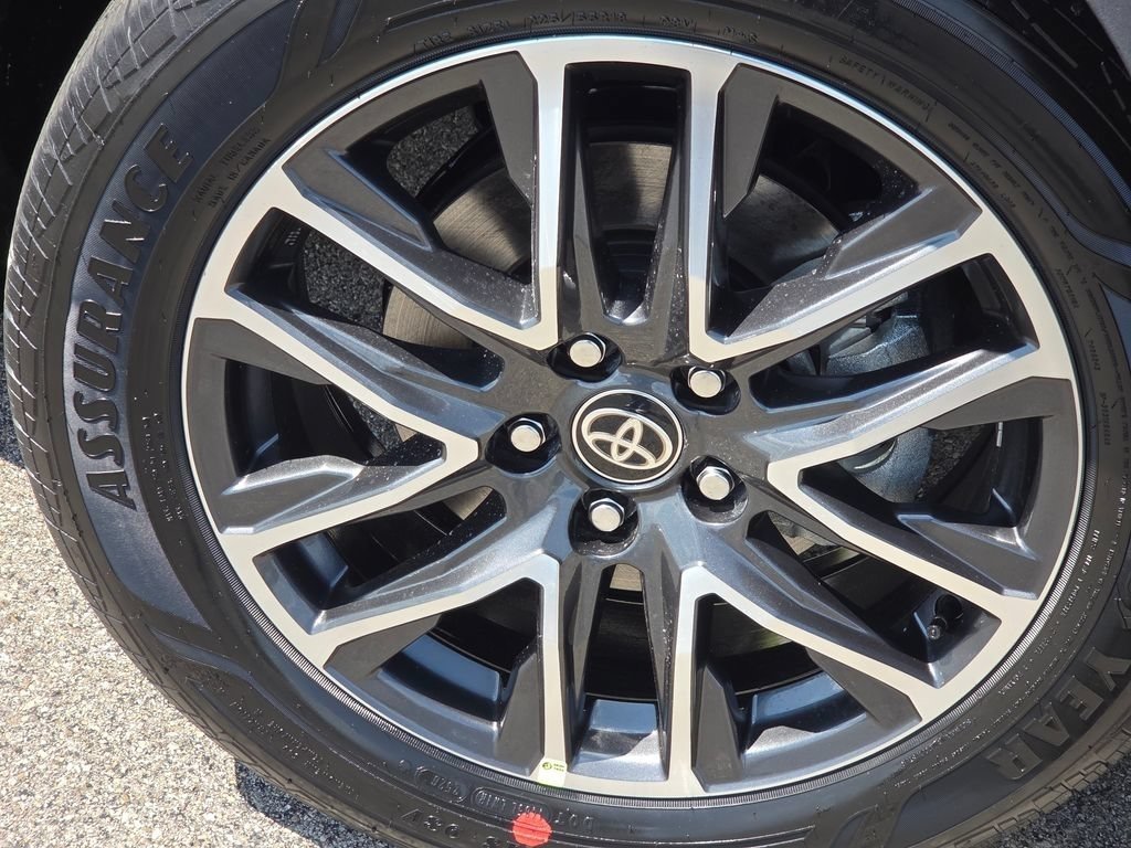 New 2026 Soul Red Crystal Toyota XLE image 15