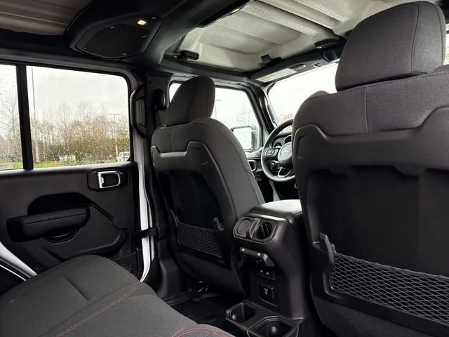 New 2026 Bright White Clear-Coat Exterior Paint Jeep Rubicon image 21