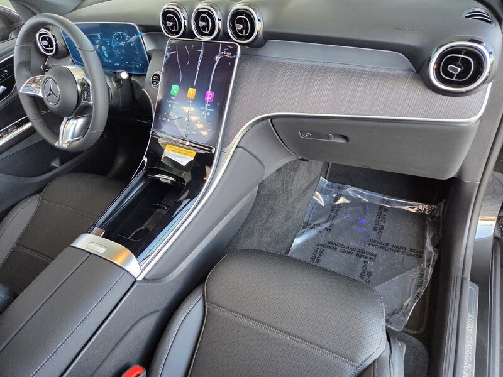 New 2026 Graphite Grey Metallic Mercedes-Benz GLC 300 SUV image 19