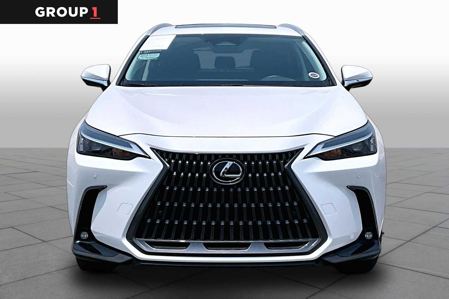 Used 2025 Eminent White Pearl Lexus Premium image 4