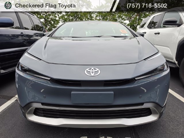 Used 2026 Guardian Gray Toyota SE image 2