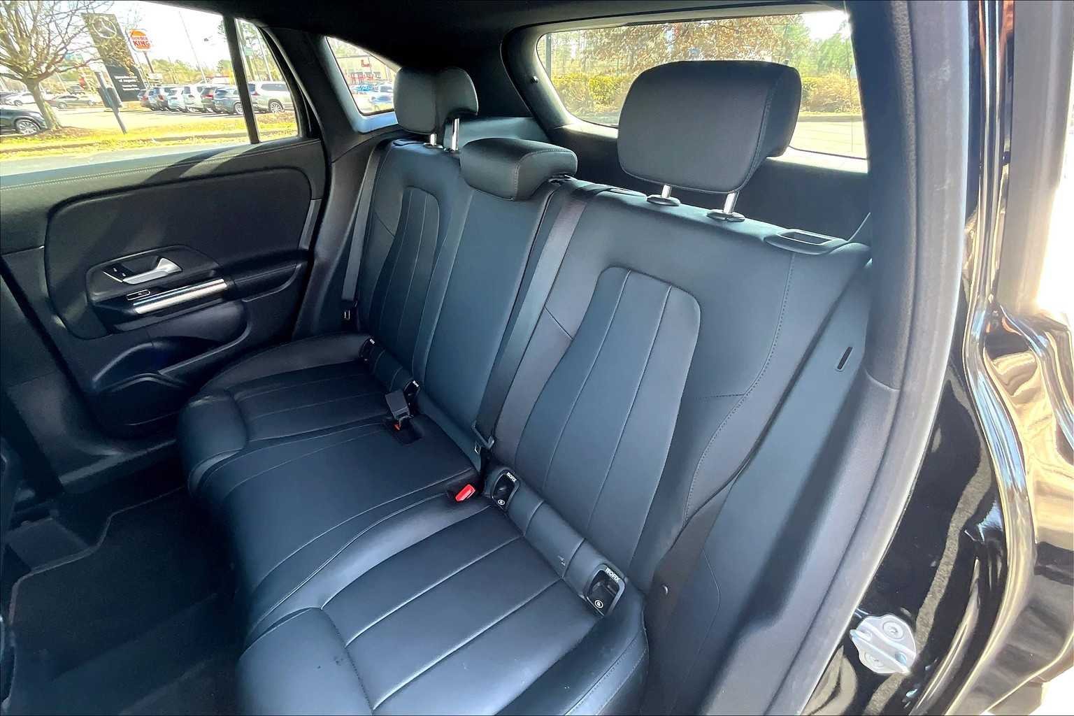 Used 2021 Night Black Mercedes-Benz GLA 250 image 20