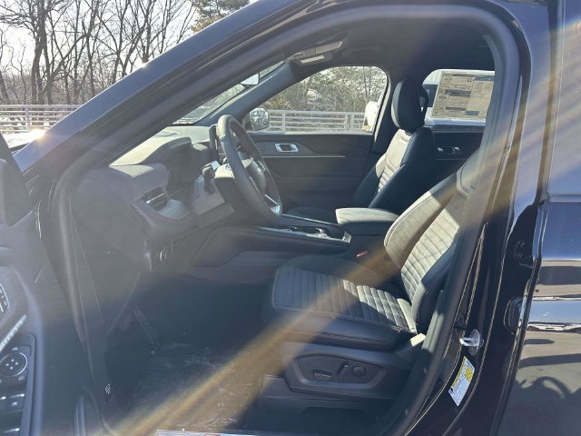 New 2026 Agate Black Metallic Ford ST-Line image 42