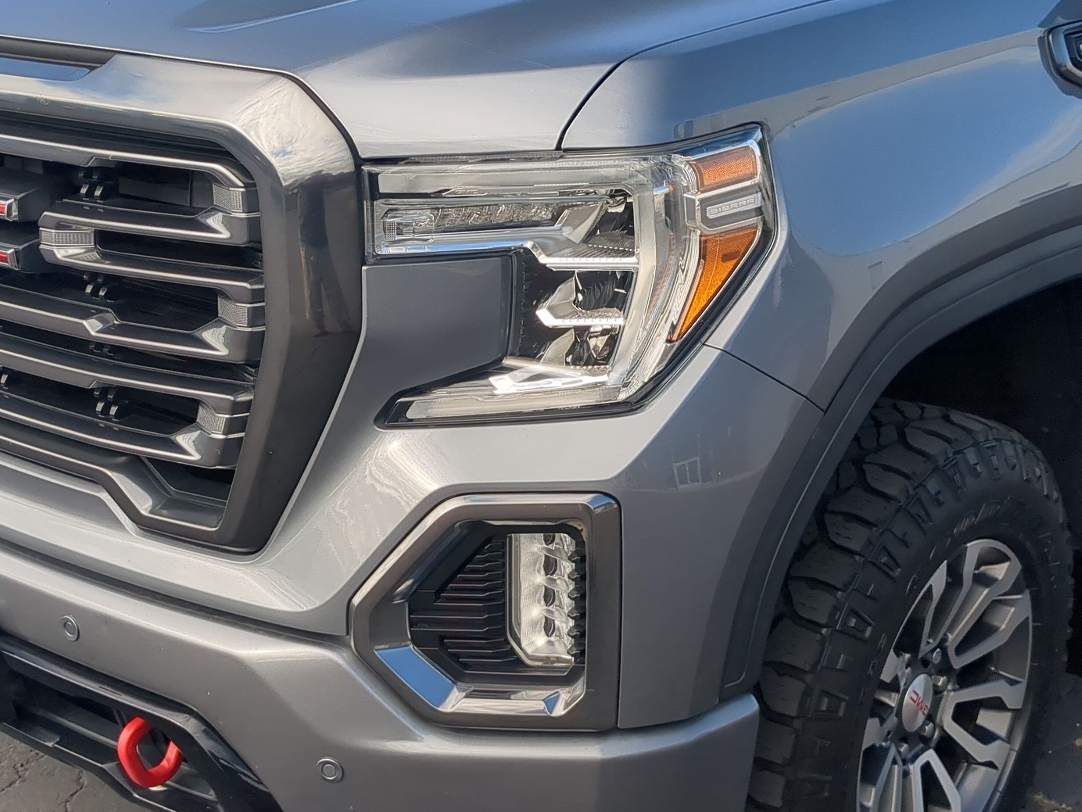 Used 2020 Satin Steel Metallic GMC AT4 image 10