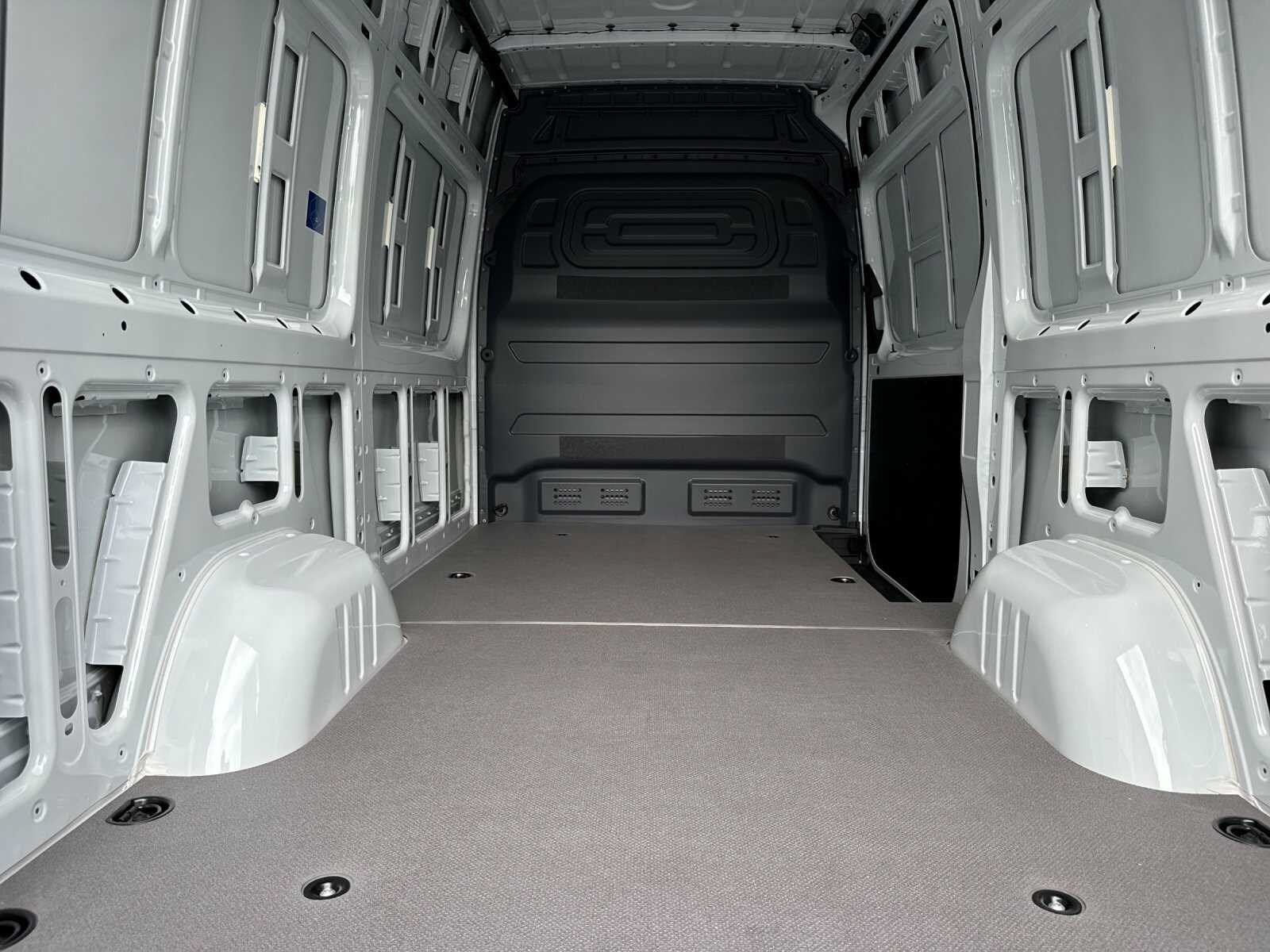 New 2025 Arctic White Mercedes-Benz 2500 High Roof SO Diesel 144 WB image 13