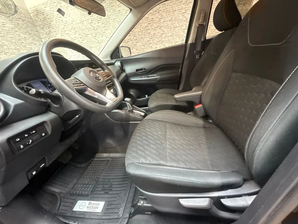 Used 2021 Super Black Nissan S image 24