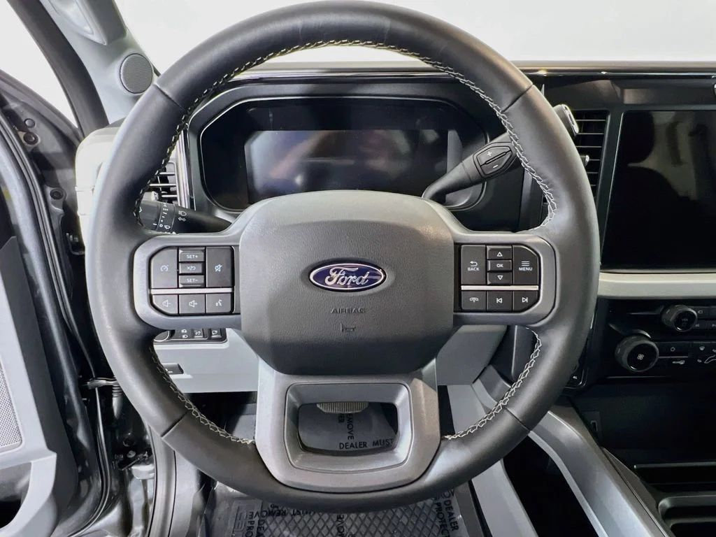 New 2027 Carbonized Gray Metallic Ford XLT image 8