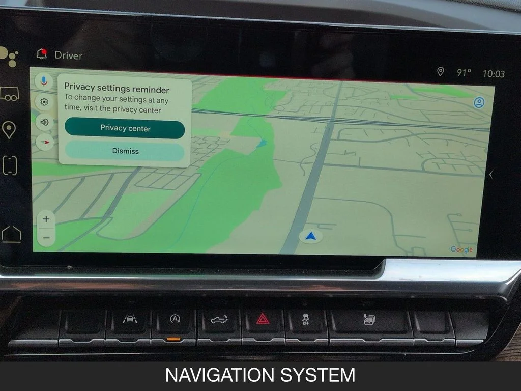 Used 2025 White GMC Elevation image 21