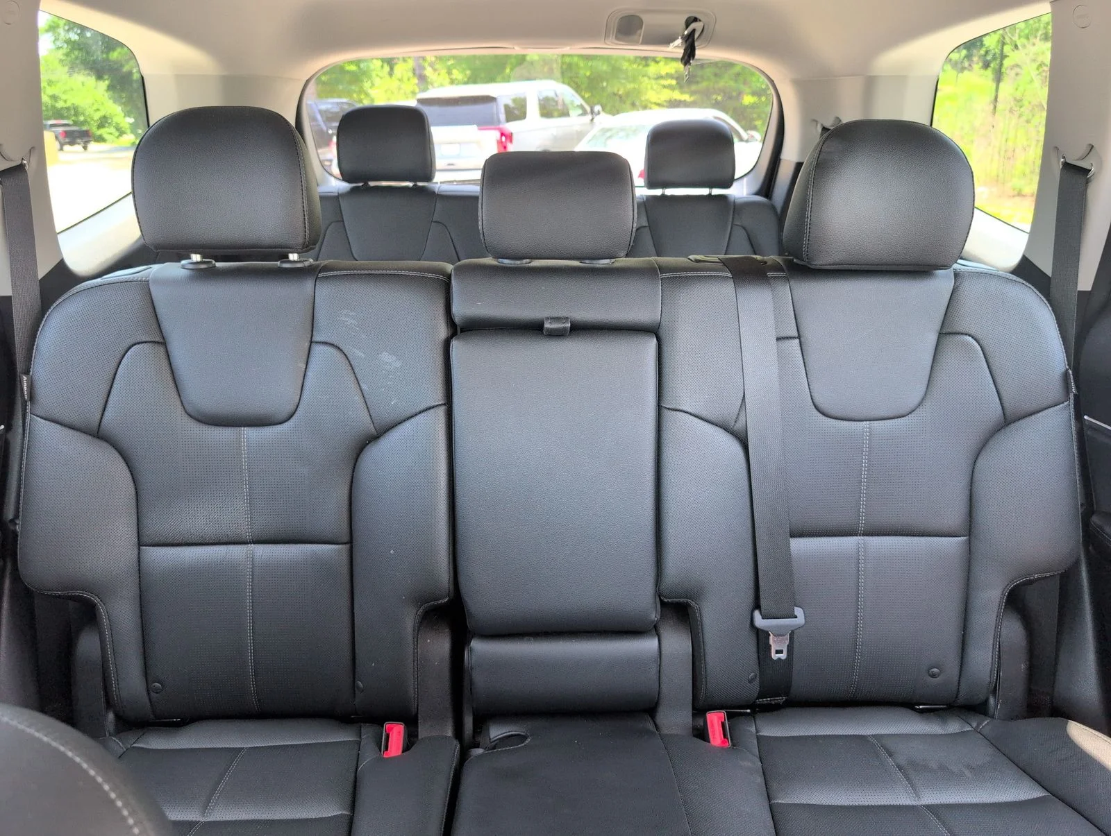 Used 2024 White Kia EX image 29
