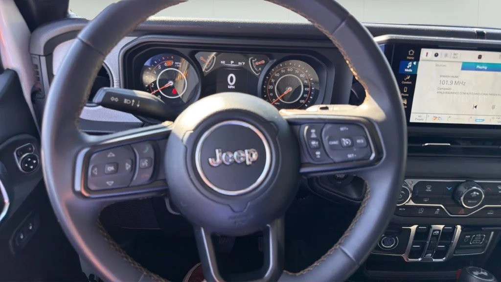 Used 2024 White Jeep Sport S image 20