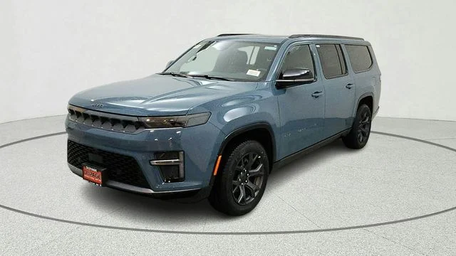 New 2026 Steel Blue Exterior Paint Jeep Limited Altitude image 3