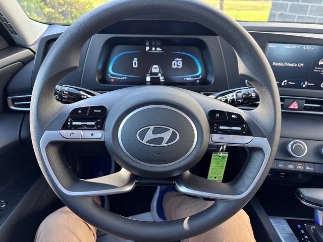 New 2026 Serenity White Hyundai SE image 16