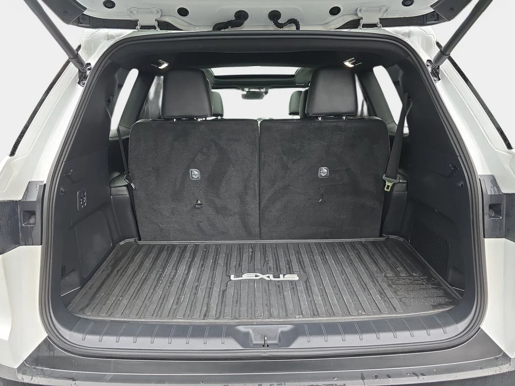 Certified Used 2025 WIND CHILL PEARL Lexus 350 Premium image 11