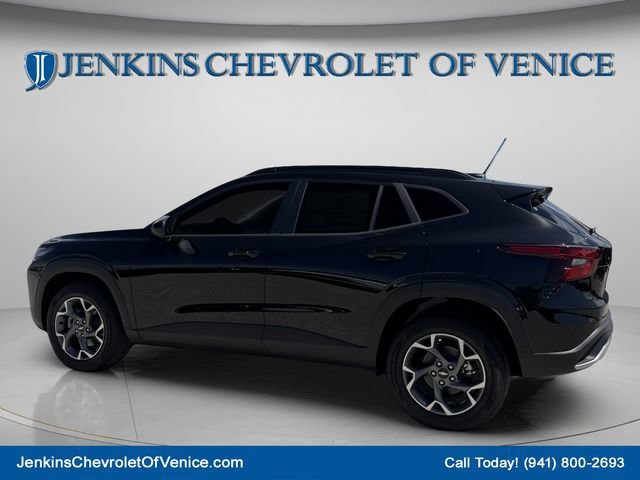 2026 Chevrolet Trax LT - Photo 8