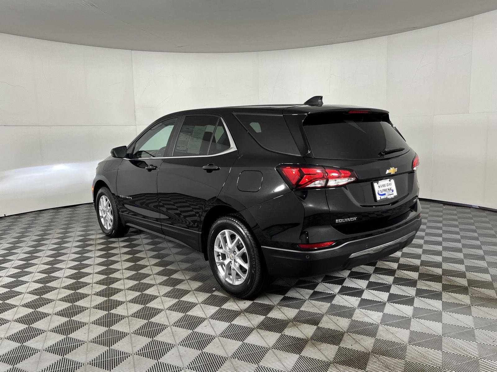 Used 2024 Mosaic Black Metallic Chevrolet LT image 4