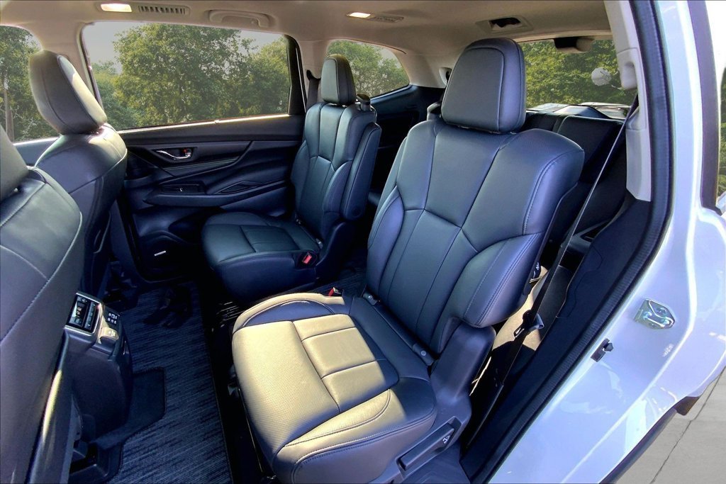 Used 2026 White Subaru Onyx Edition Touring image 21