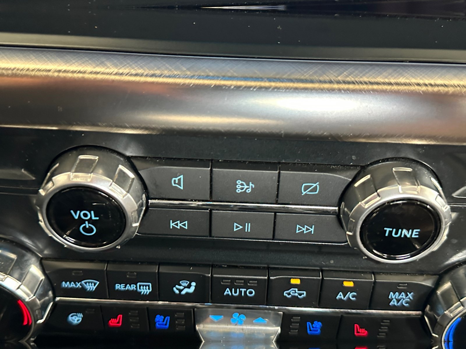 Used 2022 Stone Gray Metallic Ford King Ranch image 17